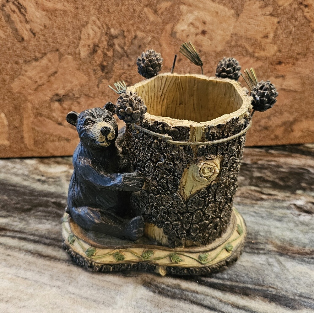 Bear Tree Stump Pencil Holder